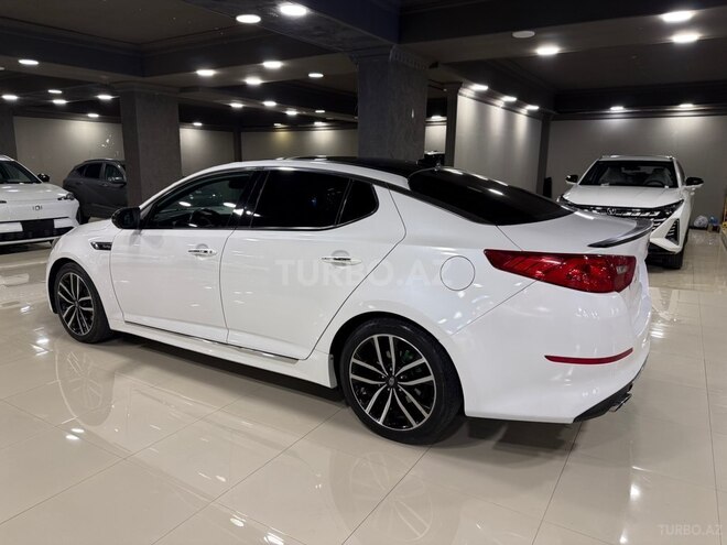Kia Optima-4