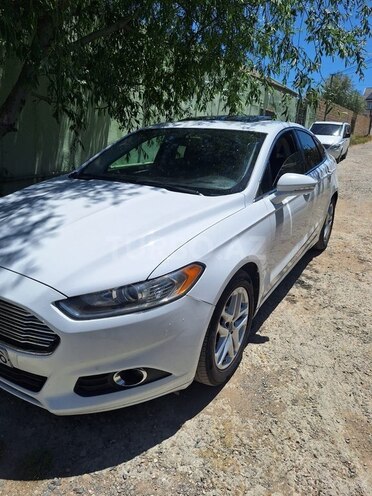 Ford Fusion (North America)-2