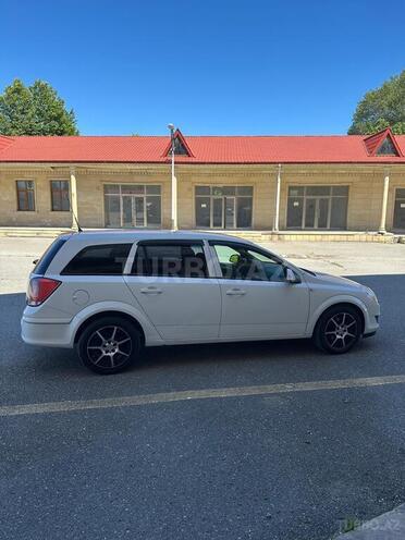 Opel Astra-10