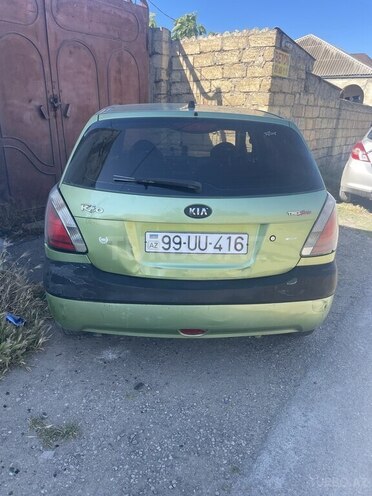Kia Rio-5