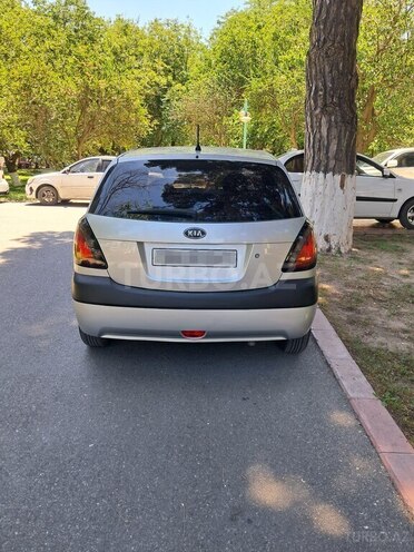 Kia Rio-3
