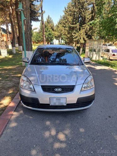 Kia Rio-1