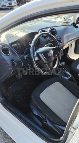 SEAT Ibiza-13