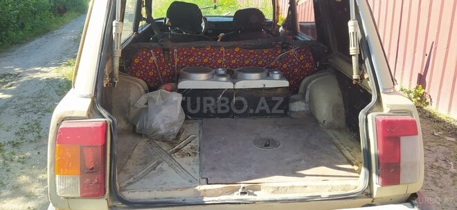 LADA (VAZ) 2104-2