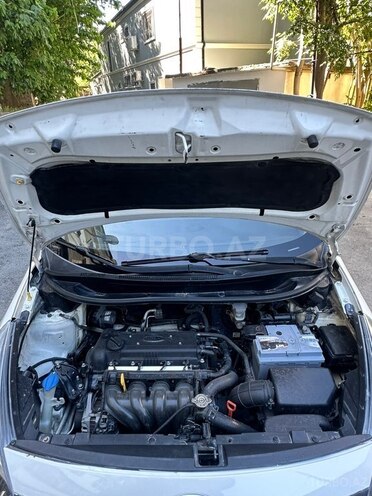 Kia Rio-8
