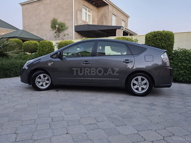 Toyota Prius-6