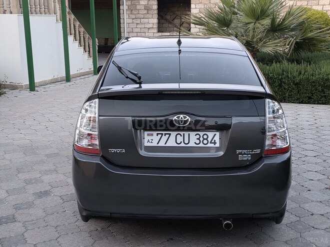 Toyota Prius-10