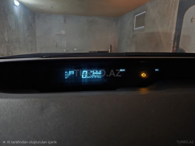 Toyota Prius-17