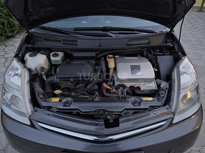 Toyota Prius-19