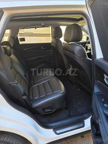 Kia Sorento-11