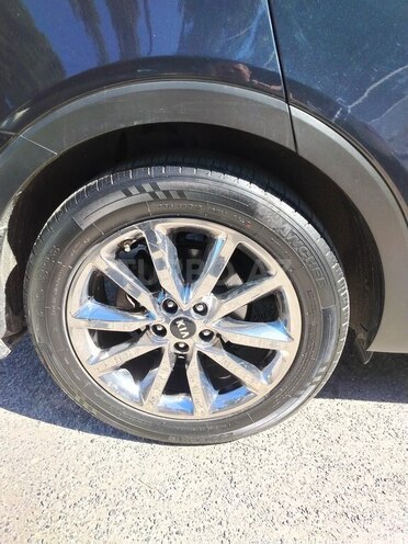 Kia Sorento-8