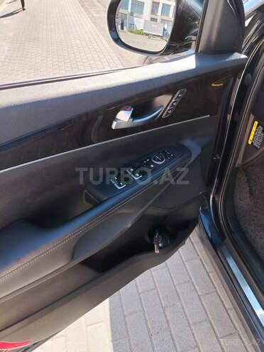 Kia Sorento-13