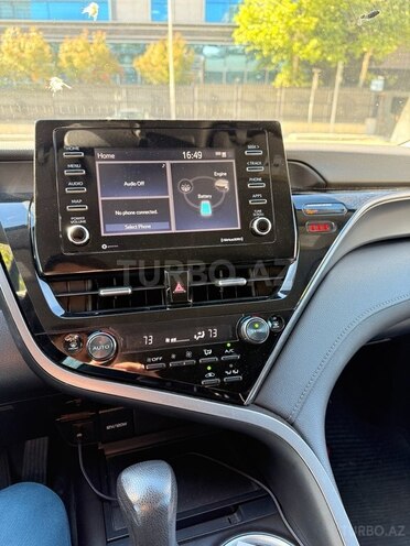 Toyota Camry-15