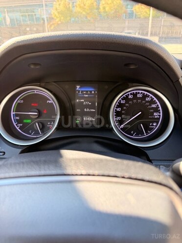 Toyota Camry-14