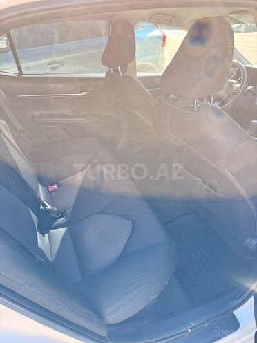Toyota Camry-11