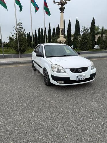 Kia Rio-1