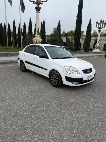 Kia Rio-3