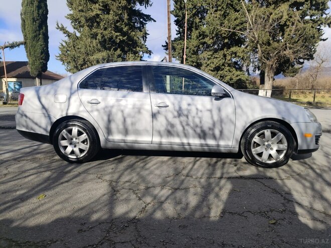 Volkswagen Jetta-9