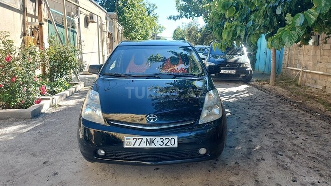 Toyota Prius-1