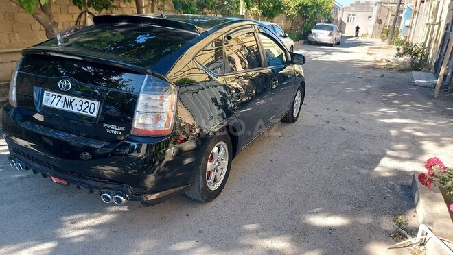 Toyota Prius-3