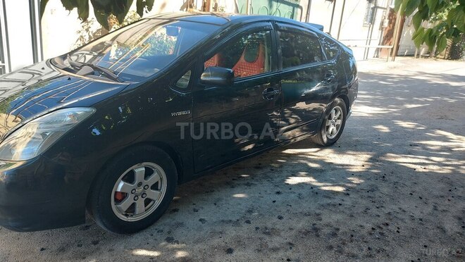 Toyota Prius-4