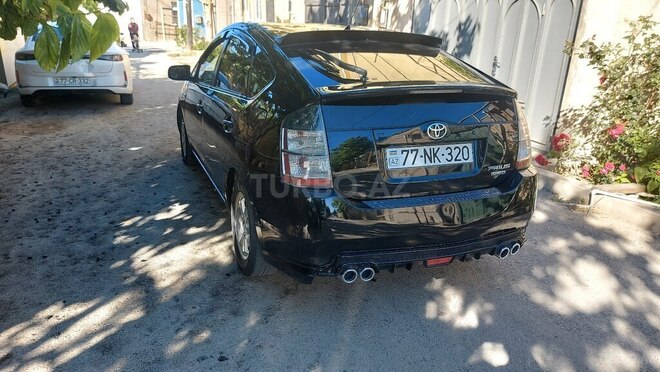 Toyota Prius-5