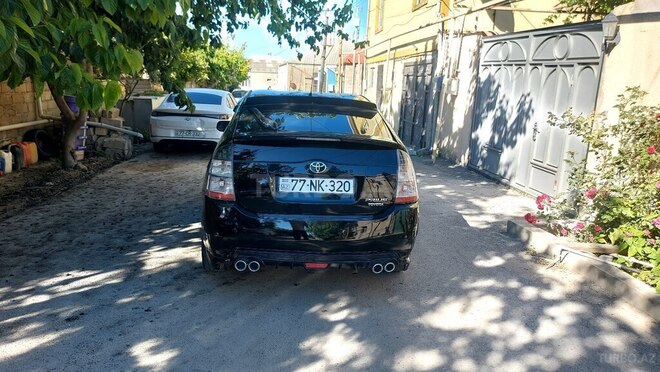Toyota Prius-6
