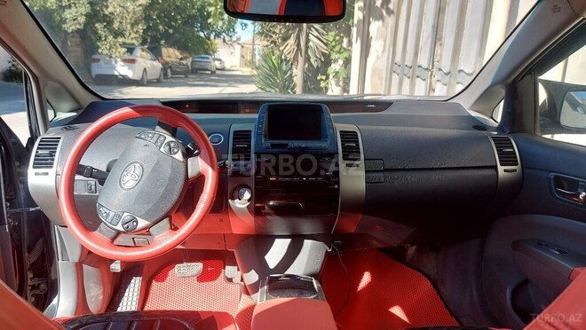 Toyota Prius-11