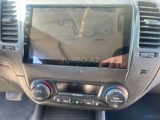 Kia Cerato-9