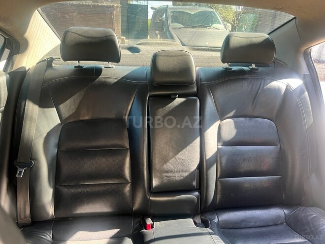 Kia Cerato-7