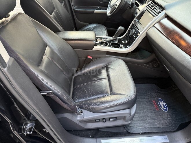 Ford Edge-17