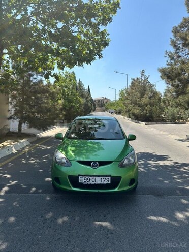 Mazda 2-16