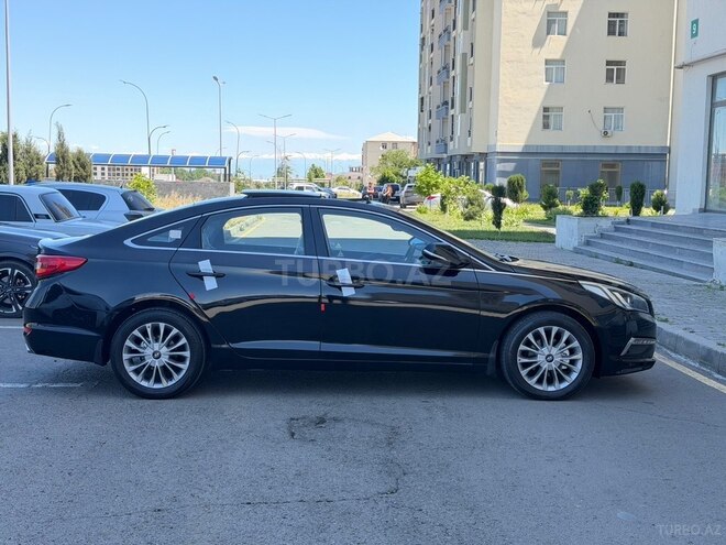 Hyundai Sonata-5