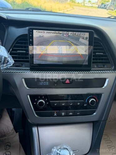 Hyundai Sonata-17