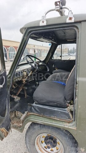 UAZ 3303-9