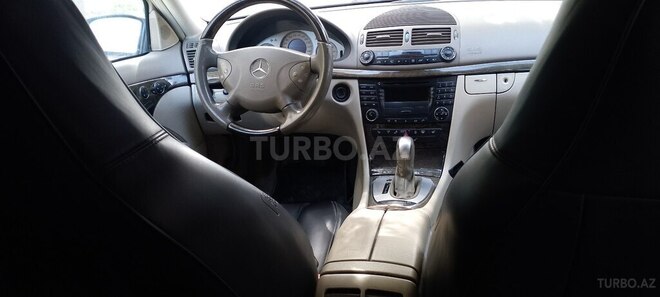 Mercedes E 200-3