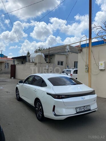 Changan Qiyuan A05-11
