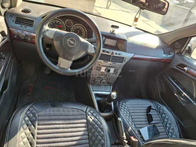 Opel Astra-10