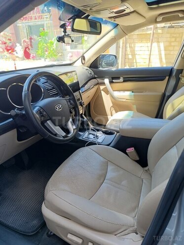 Kia Sorento-6