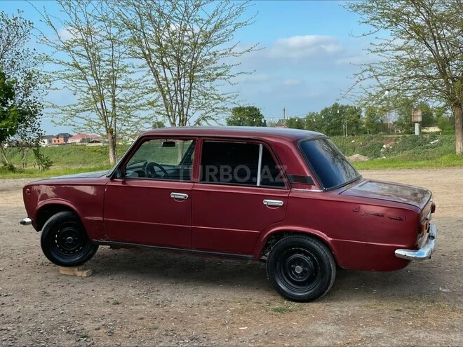 LADA (VAZ) 21011-3