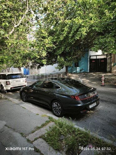 Hyundai Sonata-4