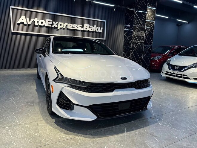 Kia K5-3