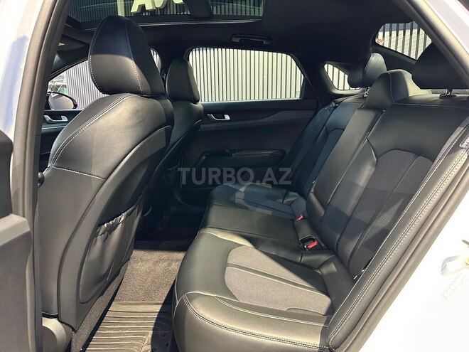 Kia K5-15