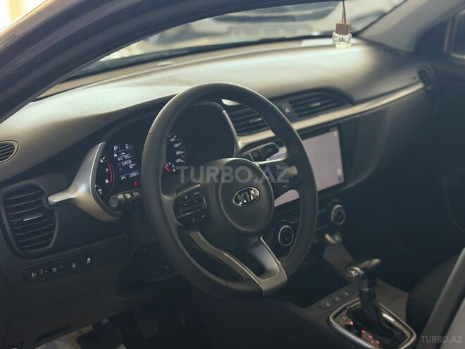 Kia Rio-9