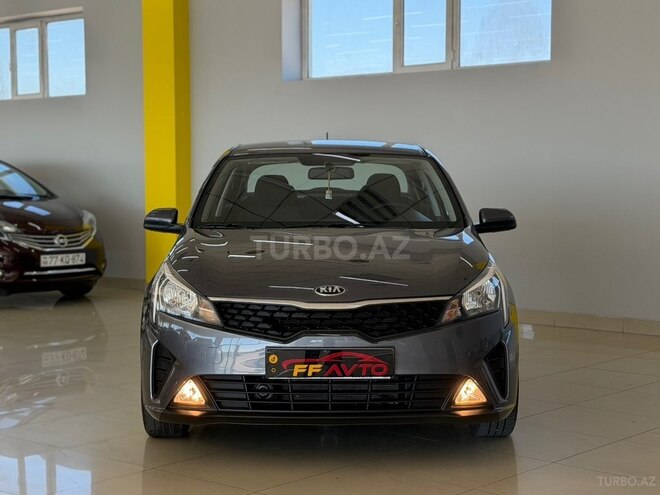 Kia Rio-10