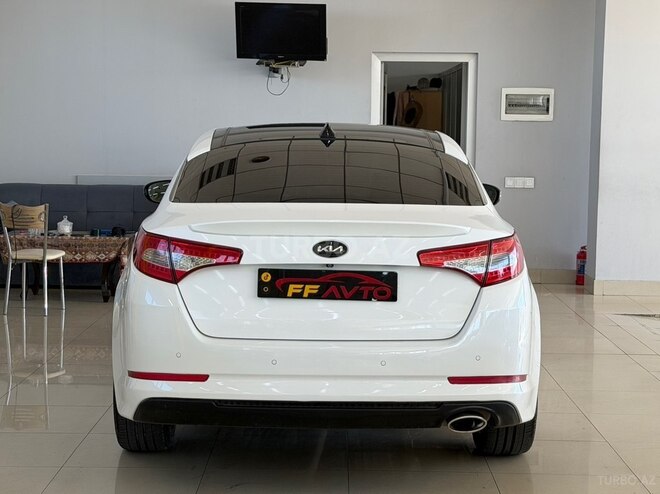 Kia Optima-11