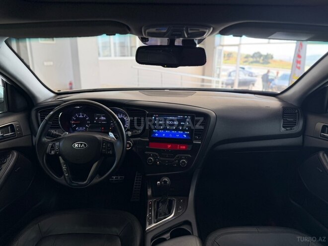 Kia Optima-4