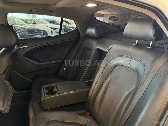 Kia Optima-3
