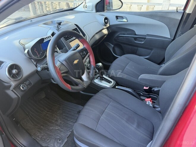 Chevrolet Aveo-5