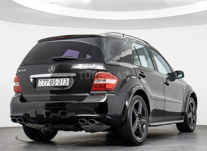 Mercedes ML 63 AMG-2
